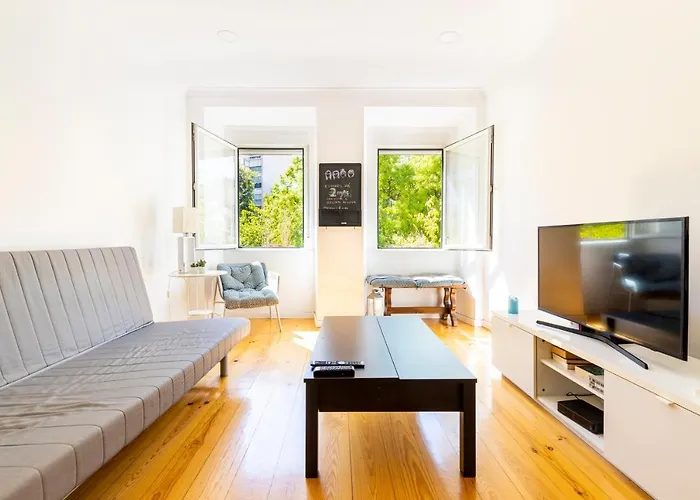 Comfy 3 Bedroom Campo De Ourique Lisboa