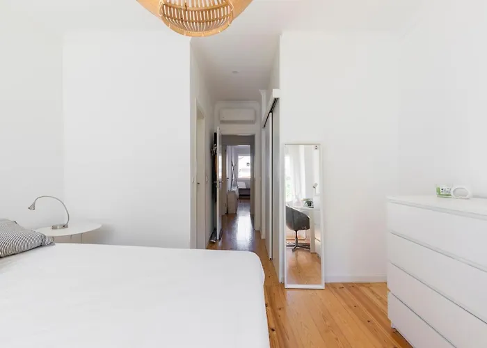 شقة Comfy 3 Bedroom Campo De Ourique *