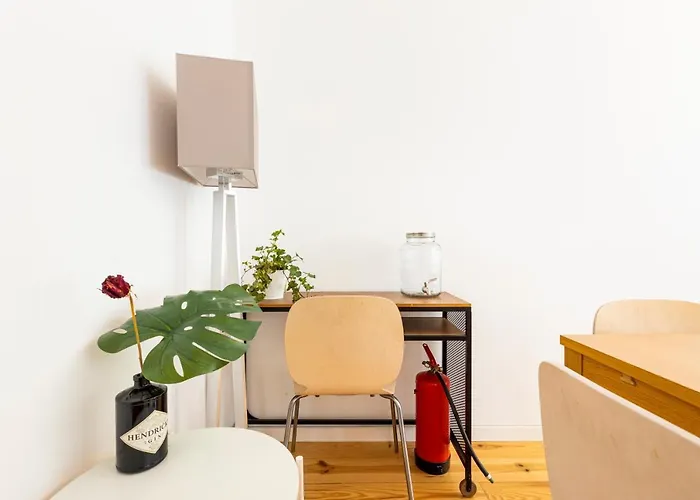 شقة Comfy 3 Bedroom Campo De Ourique Lisboa