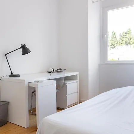 Lägenhet Comfy 3 Bedroom Campo De Ourique *