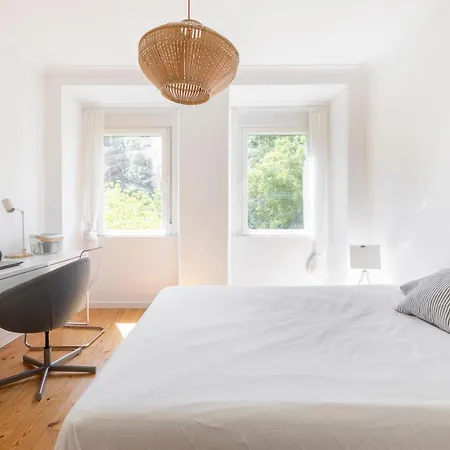Comfy 3 Bedroom Campo De Ourique *
