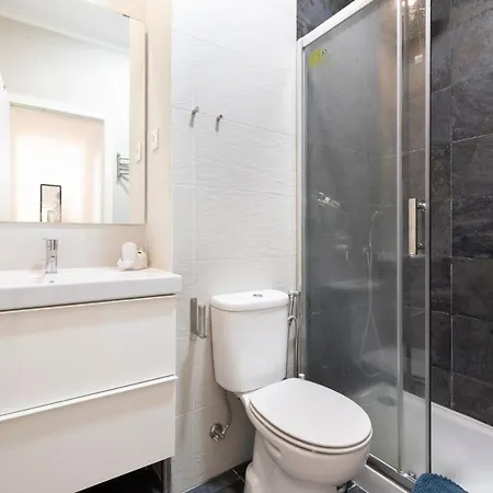 Comfy 3 Bedroom Campo De Ourique ליסבון