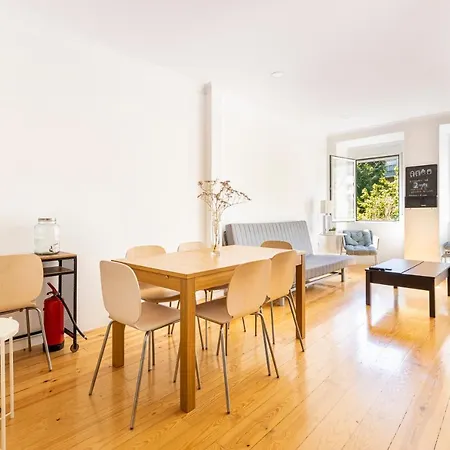 דירה Comfy 3 Bedroom Campo De Ourique ליסבון
