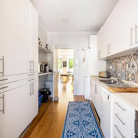 Comfy 3 Bedroom Campo De Ourique * ליסבון